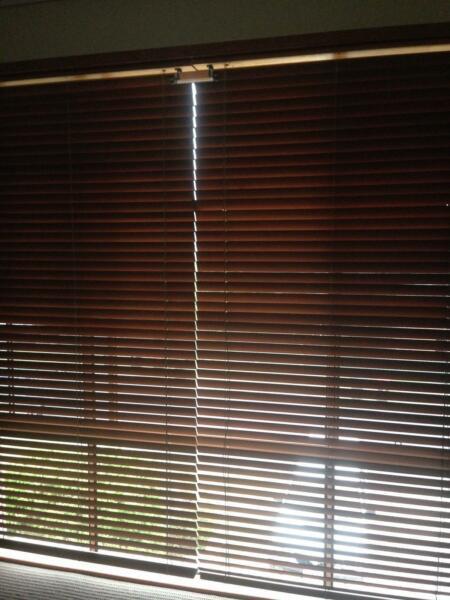 Cedar venetian blinds