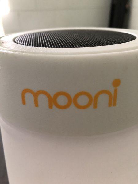 Mooni speaker