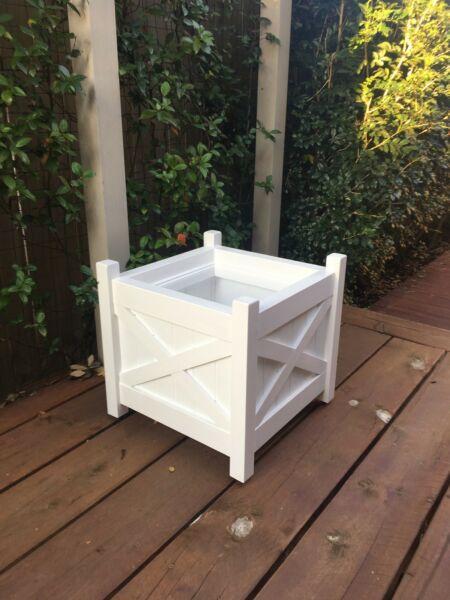 Hampton Style Planter box