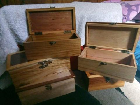HAND MADE HIGHEST QUALITY Wooden Latch Boxes