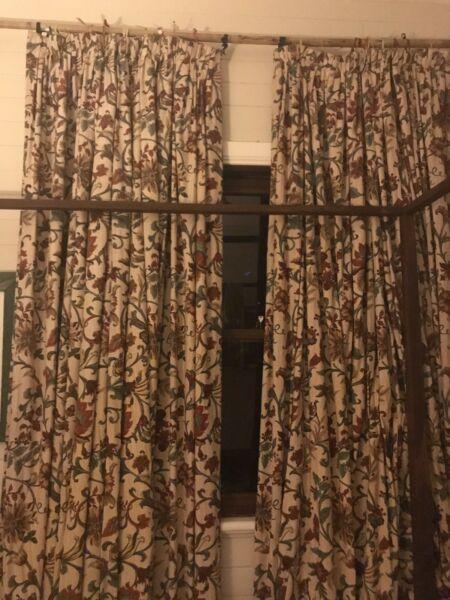 Floral lined curtains 3m x 2 cream crimson green