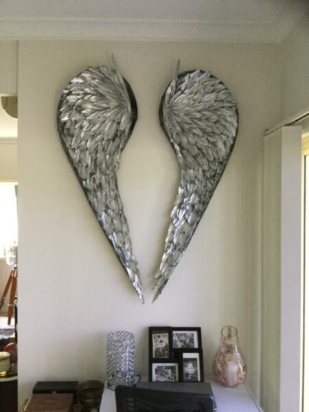 Large Angel Wings Silver