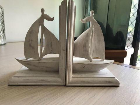 Nautical bookends