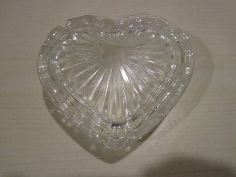 Glass Heart Trinket Dish (Perfect Valentines Day Gift!)