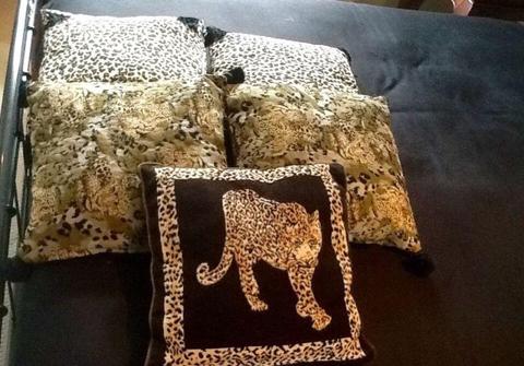 Jungle Tapestry Scatter Cushions $30 the lot