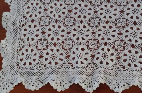 Assorted Lace Decorative Table / Other Mats linen
