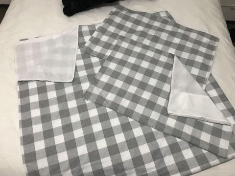 Near new queen size quilt cover set - Black & White Check