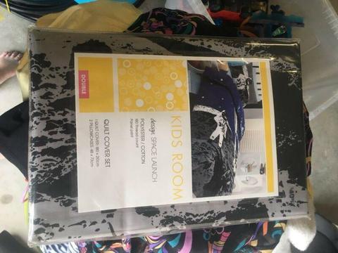 Brand new double bed space doona cover set