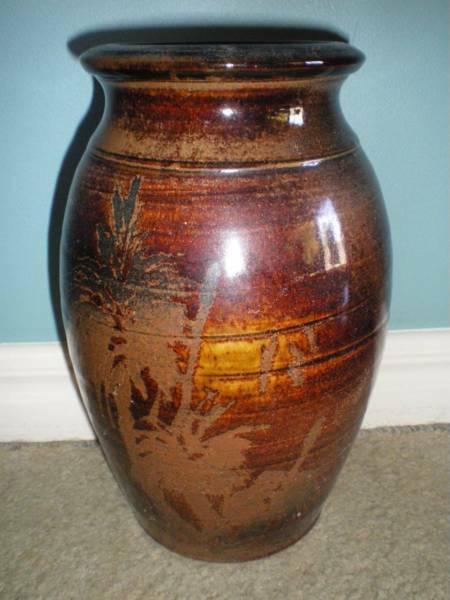 Beautiful Pottery Vase - New