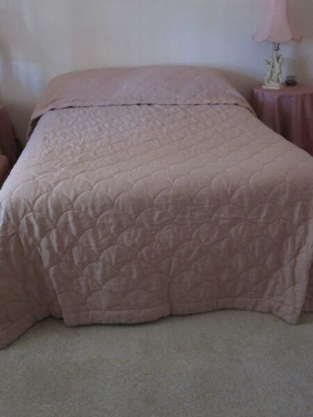 Quality Double Bedspread