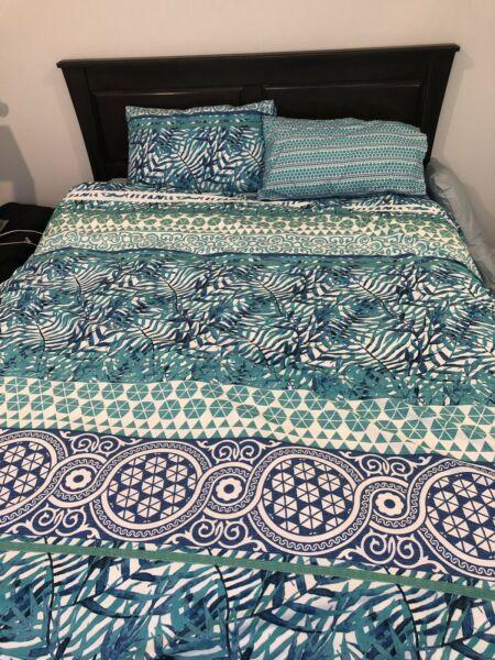 Logan and mason queen quilt cover set
