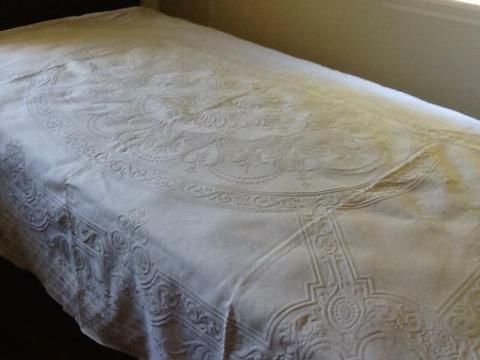Vintage Marcello bed spread single size
