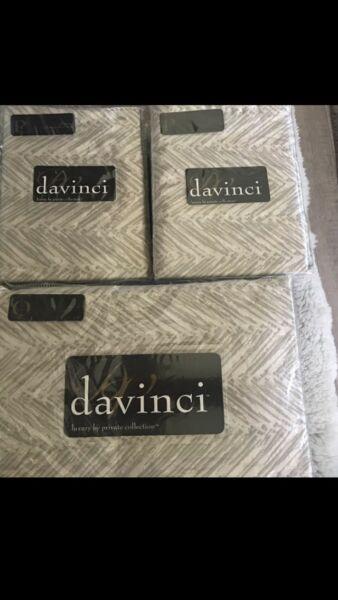 Davinci queen size quilt cover set