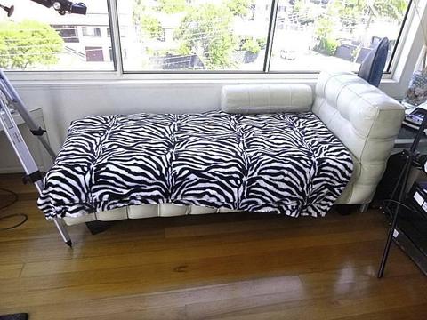 Day Bed - Cheap as peeling - through rug works