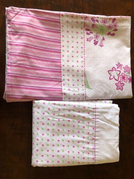 Single Bed quilt cover & matching pillowcases & flat sheet