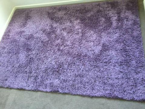 Purple shag pile rug - good condition