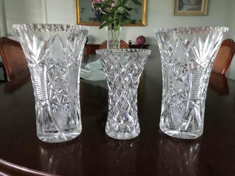 Three crystal vases for sale in good condition