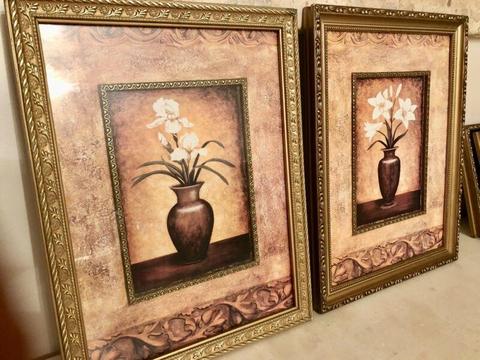 2 BEAUTIFUL ANTIQUE GOLD PICTURES FRAME
