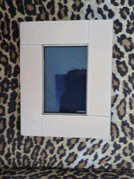 Picture Frame in Leather