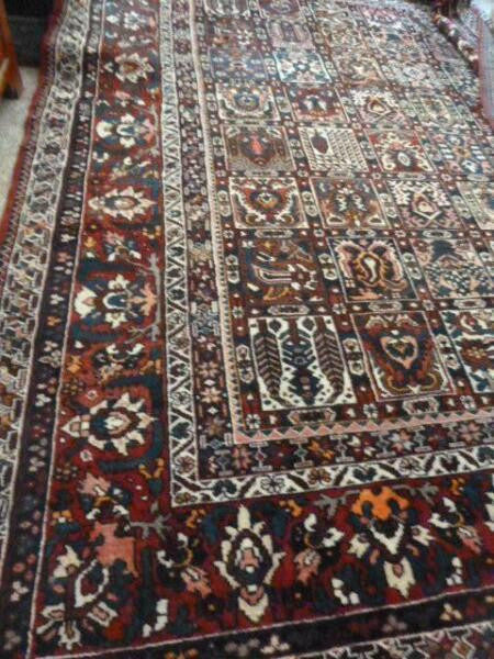Presious Persian Baktihar 3.5 m x 2.78m 35 kg and hand knotted