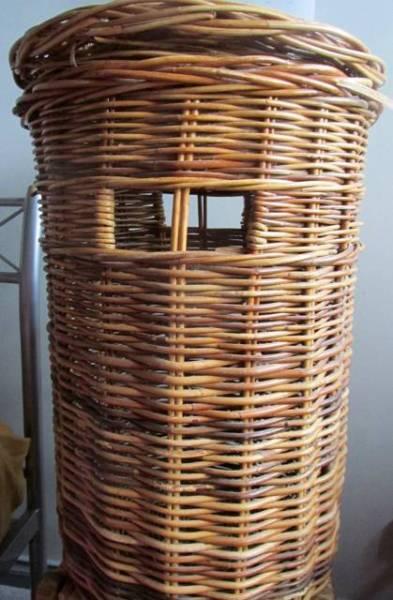 LARGE CANE BASKET WITH LID