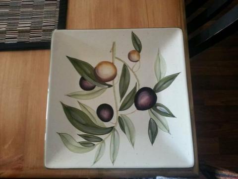 As new 34cm Attractive Square Glazed Ceramic Platter