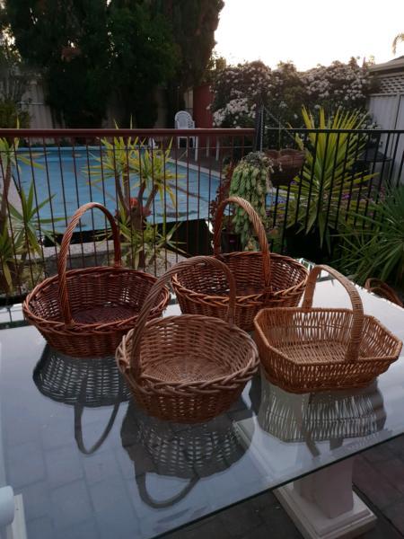 ASSORTED GROUP OF CANE BASKETS