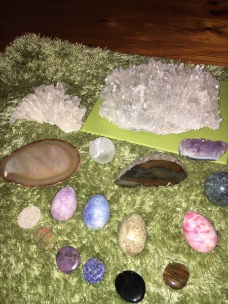 crystals & minerals Slabs, eggs, spheres & round worry stones, quartz