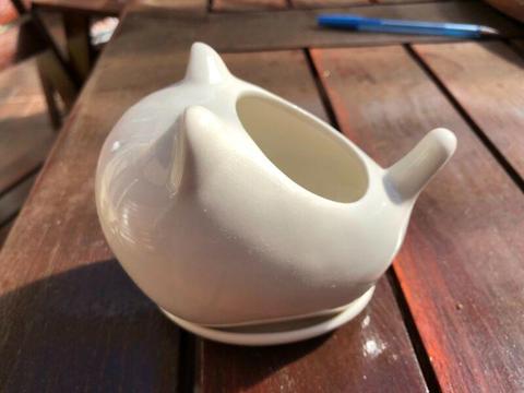 Zakka cat shaped ceramic pots