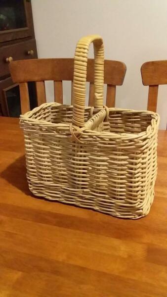 Cane wine bottle basket