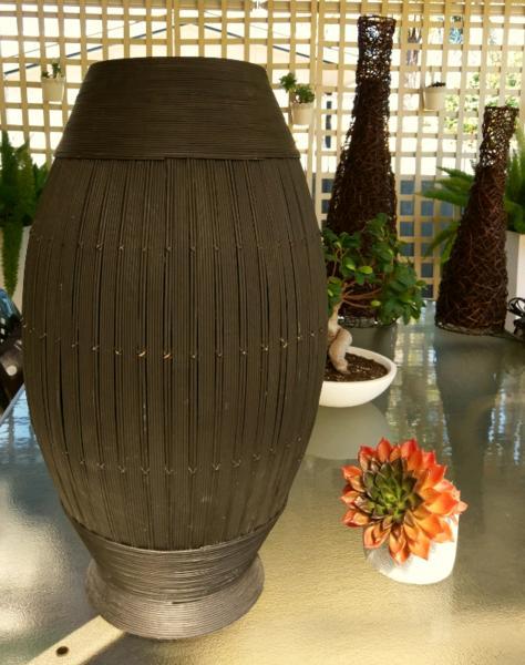 REED PLANT HOLDER FOR THAT BALINESE LOOK