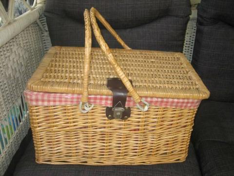 vintage / retro wicker cane picnic basket with checked lining