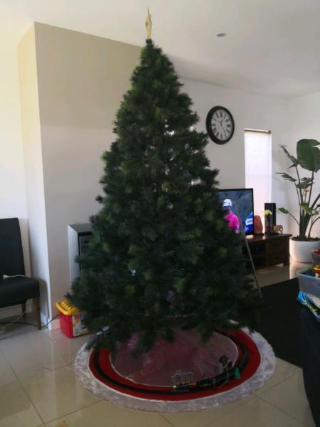 Huge Christmas tree