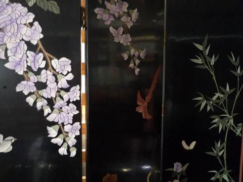 Decorative Screen/Vintage Room Divider/Oriental Chinese Lacquer