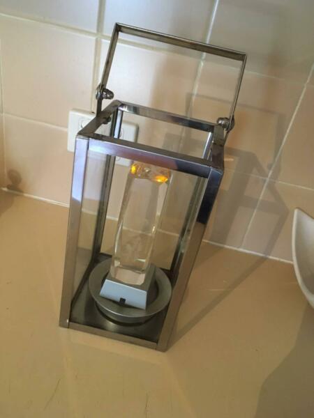 LANTERN METAL SILVER IN COLOUR WITH GLASS CENTERPIECE
