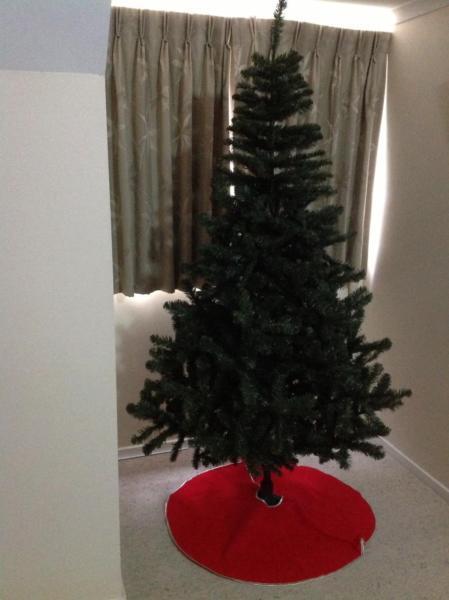 Christmas tree (excellent condition) $50
