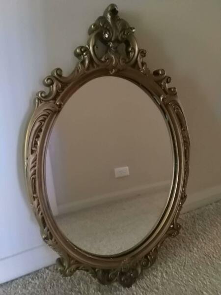 Preloved wall mirror
