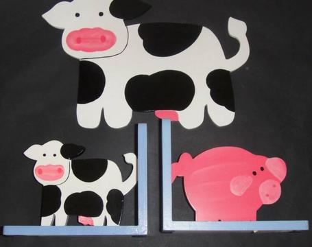 Off The Wall Animal Theme Cow & Pig Book Ends & Wall Hanging