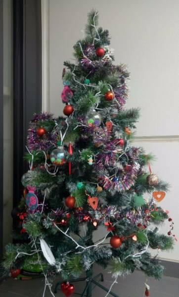 Xmas tree and decoration