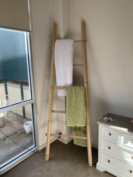 HOME DECOR - BAMBOO LADDER - HANG TOWELS OR BLANKETS