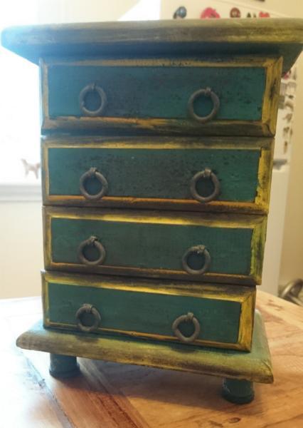 Sweet mini-drawers for storage of jewellery or sml items/display