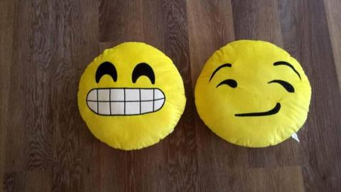 2 Emoji Cushions