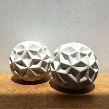 NEW 2 X White Ceramic Geo Round Decorative Balls Orbs Spheres RRP $50