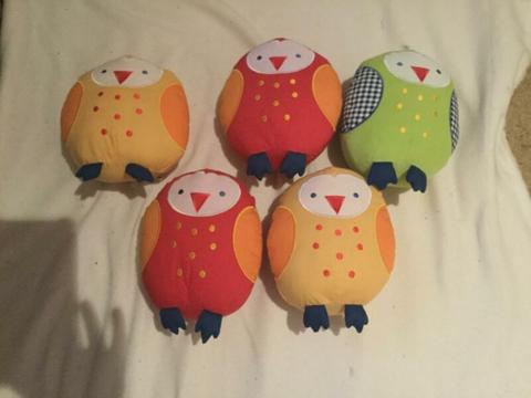 Decorative plush owls, great condition!