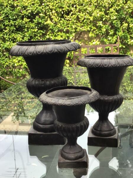 Urns Cast Metal Pots set of 3 Hamptons Style