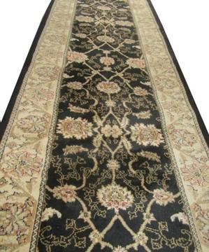 Old Style Hall Runner Rug. Beautiful Design, Great Condition