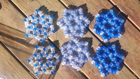 Set of 6 beaded snowflake/star christmas ornaments/decorstions