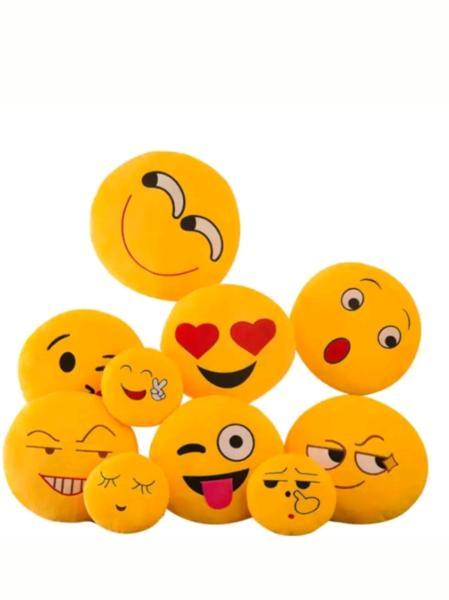 Emoji Cute pillow kiss Cushion Smile Soft Stuffed Funny Plush Pil