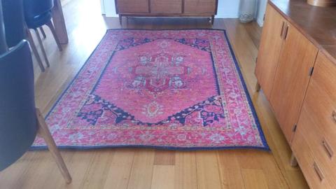 Floor Rug Freedom 235cm x 160cm VGC