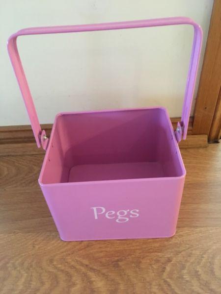 Pretty Pink Peg Basket Excellent Condition